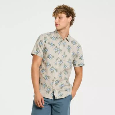 Hurley Mens Short Sleeve Regular Fit Button-Down Shirt