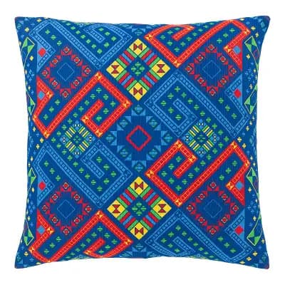 Decor 140 Edwin Throw Pillow