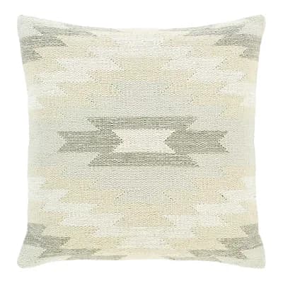 Decor 140 Carmelo Throw Pillow