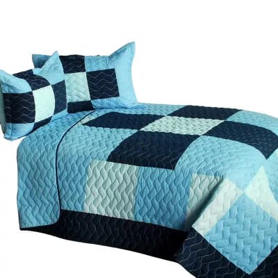3 pc Geometric Patchwork Quilt and Sham Set Reversible Vermicelli Quilted Bedding