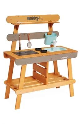 Muddy Lab Outdoor Kitchen Playset