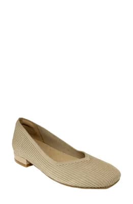 Union Square Toe Pump