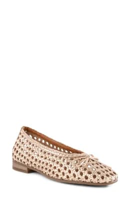 Flagstaff Woven Flat