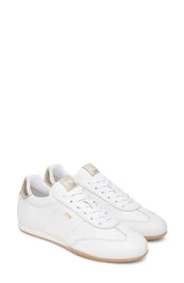 Low Top Sneaker