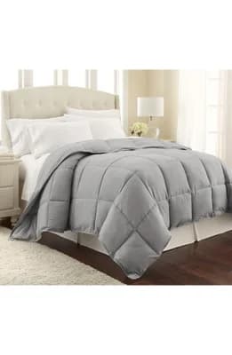 Vilano Down Alternative Comforter