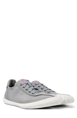 Twins Mismatched Sneaker
