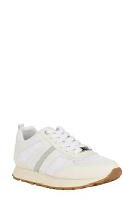 Carlla Sneaker