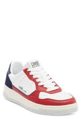Hip Sneaker