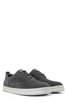 Runner Four Sneaker