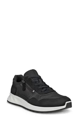 Low Top Sneaker