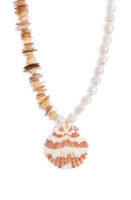 Sardina Shell Pendant Necklace